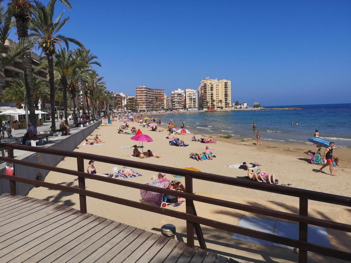 Del Mar 1 Deluxe Apartment Torrevieja Centrum Exteriör bild